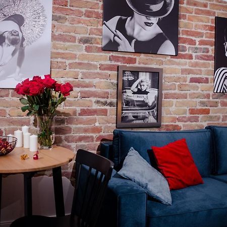 Apartament Dla Doroslych "Papierki Po Cukierkach" Люблин Экстерьер фото