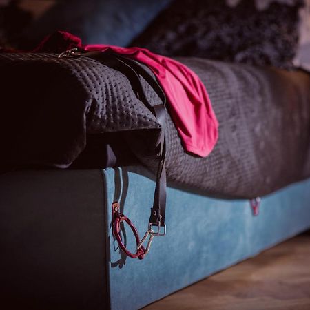 Apartament Dla Doroslych "Papierki Po Cukierkach" Люблин Экстерьер фото