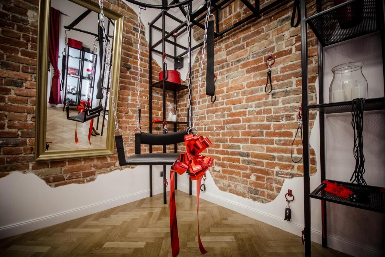 Apartament Dla Doroslych "Papierki Po Cukierkach" Люблин Экстерьер фото