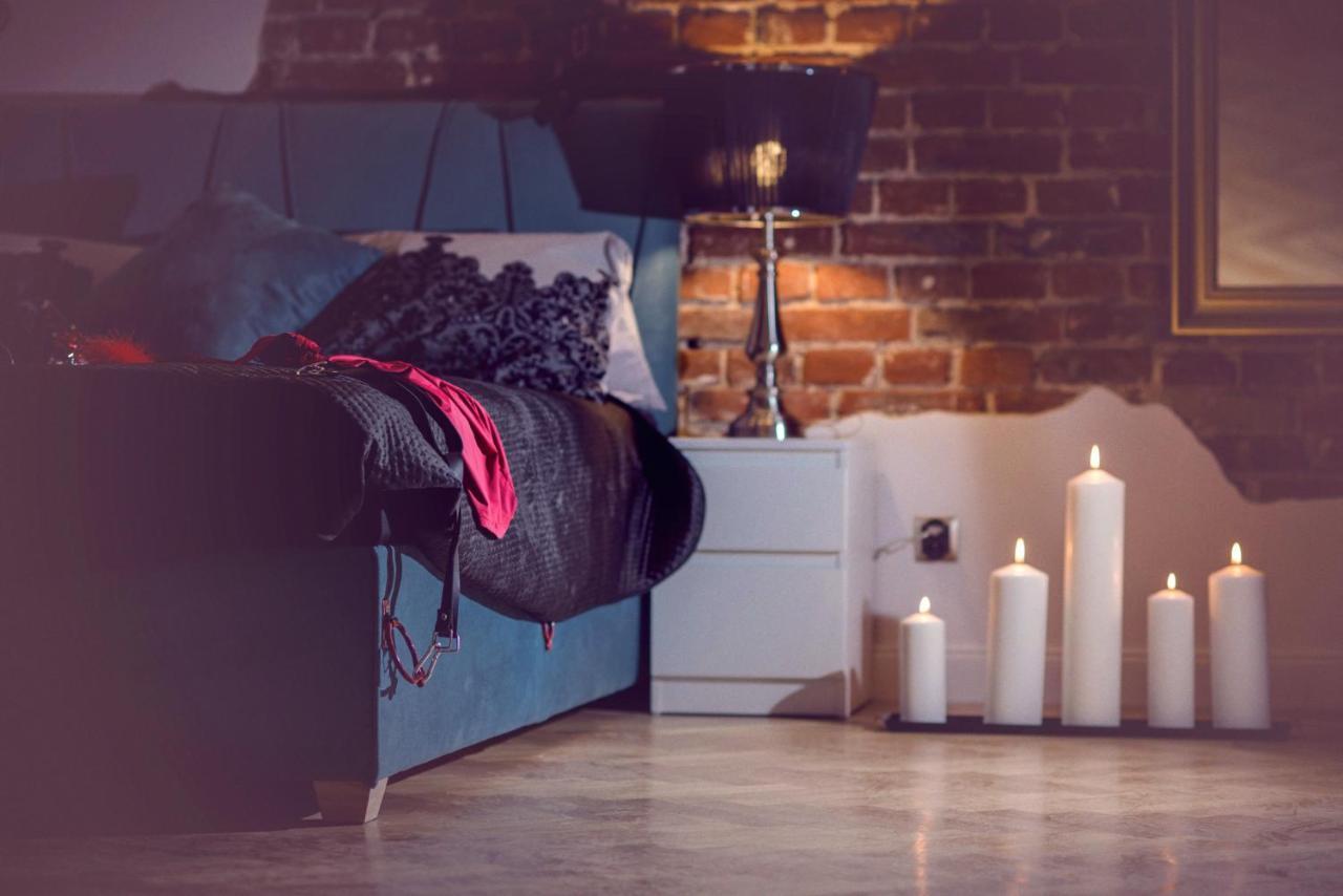 Apartament Dla Doroslych "Papierki Po Cukierkach" Люблин Экстерьер фото