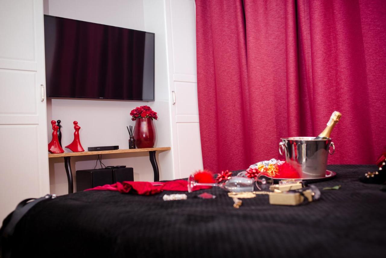 Apartament Dla Doroslych "Papierki Po Cukierkach" Люблин Экстерьер фото