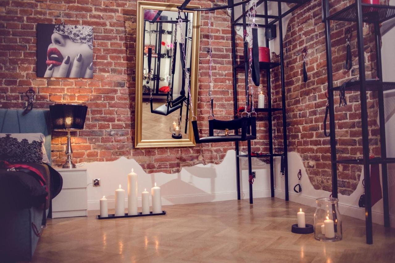 Apartament Dla Doroslych "Papierki Po Cukierkach" Люблин Экстерьер фото